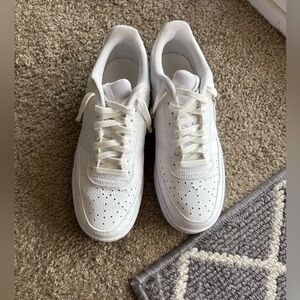 Women’s Nike-Court Vision Low Next Nature Sneaker Size 8.5